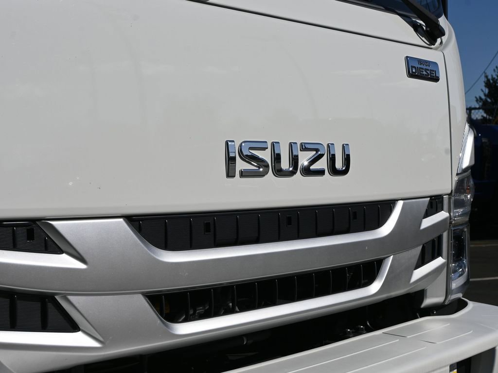 Used 2024 Isuzu NPR image 10