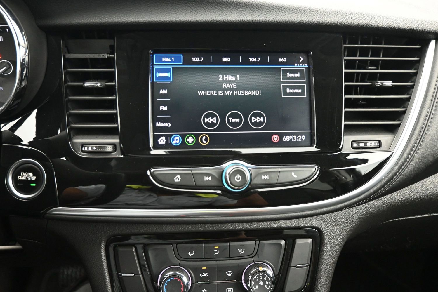 Used 2022 Buick Encore Preferred w/ Safety Package AWD/4WD image 11