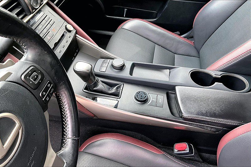 Used 2017 Lexus IS 200t RWD image 12