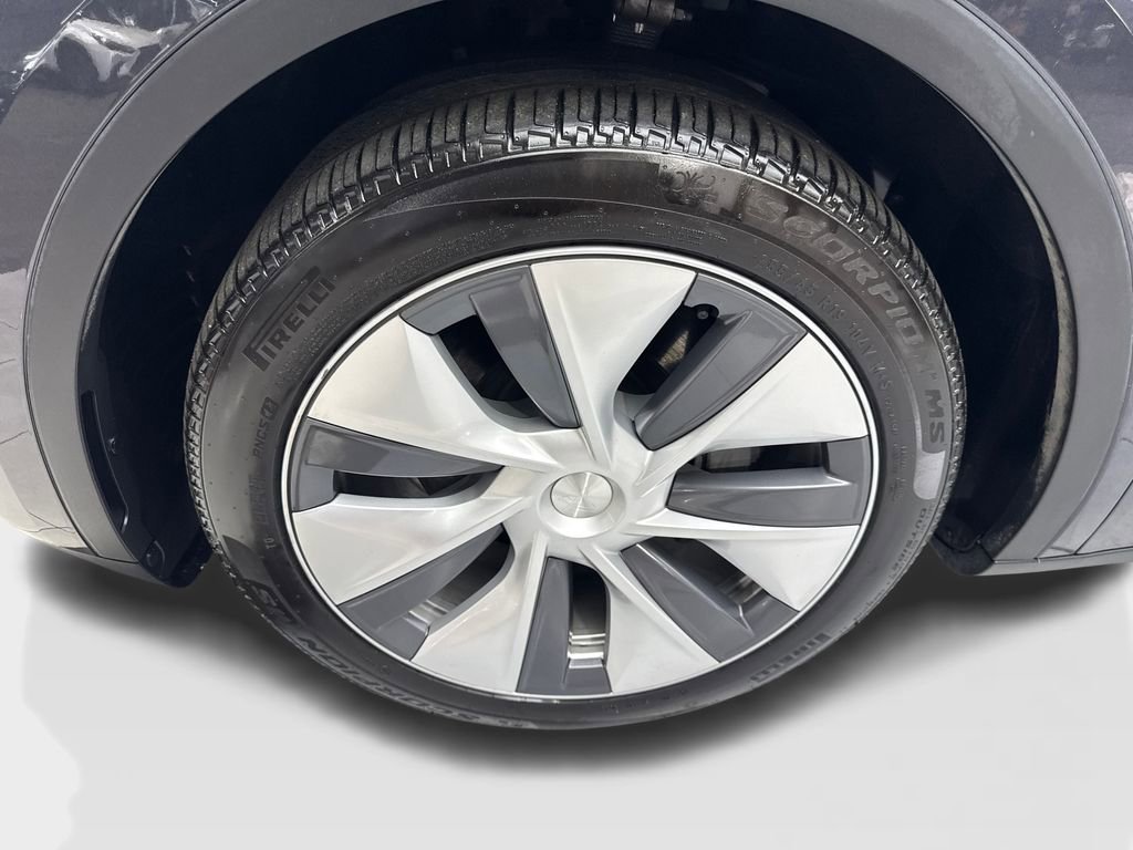 Used 2024 Tesla Model Y Long Range image 84