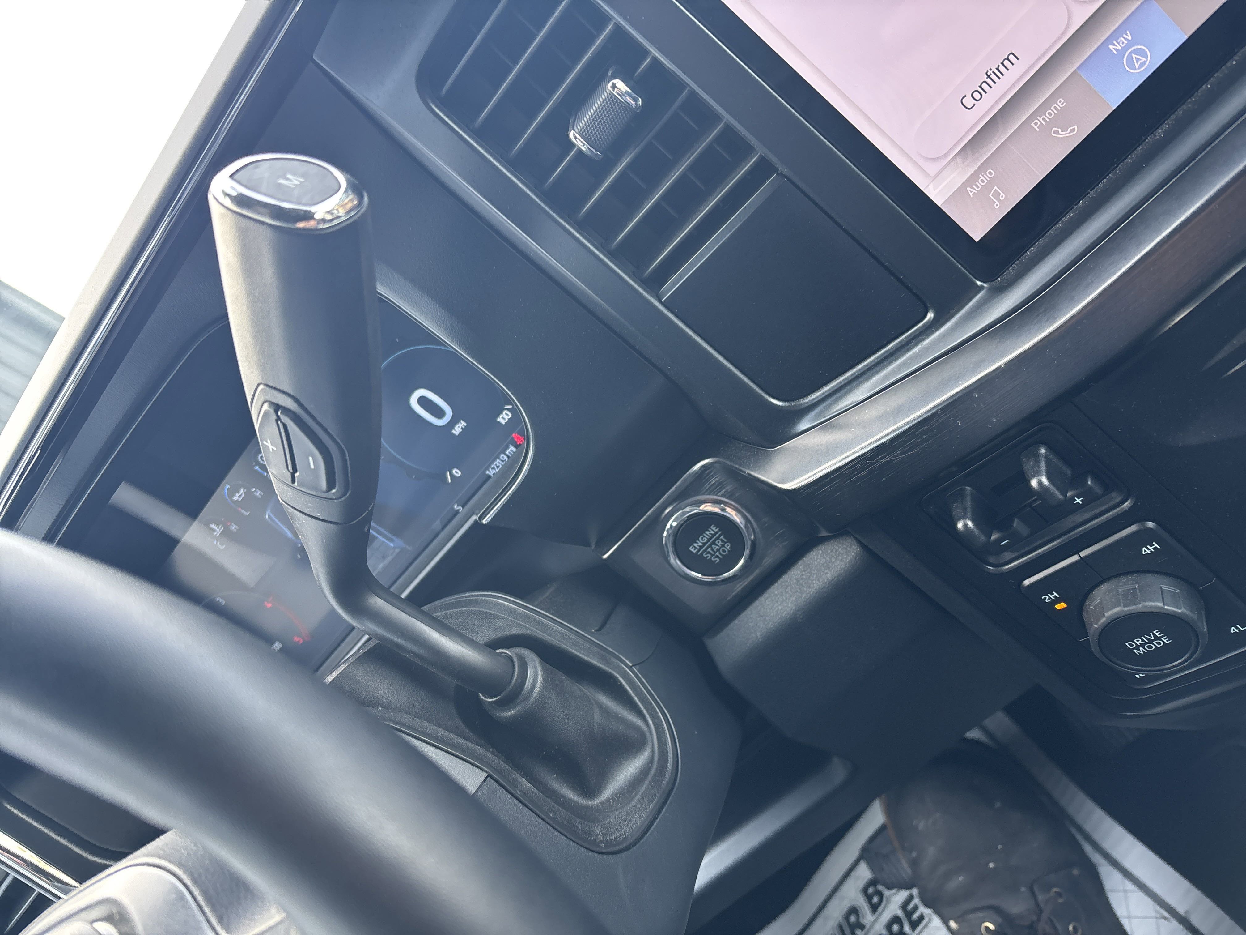 Used 2024 Ford F350 Lariat w/ Camper Package image 23