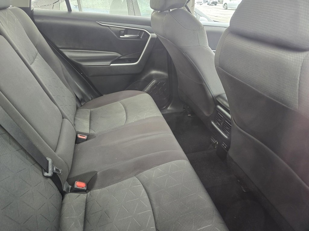 Used 2022 Toyota RAV4 XLE image 13