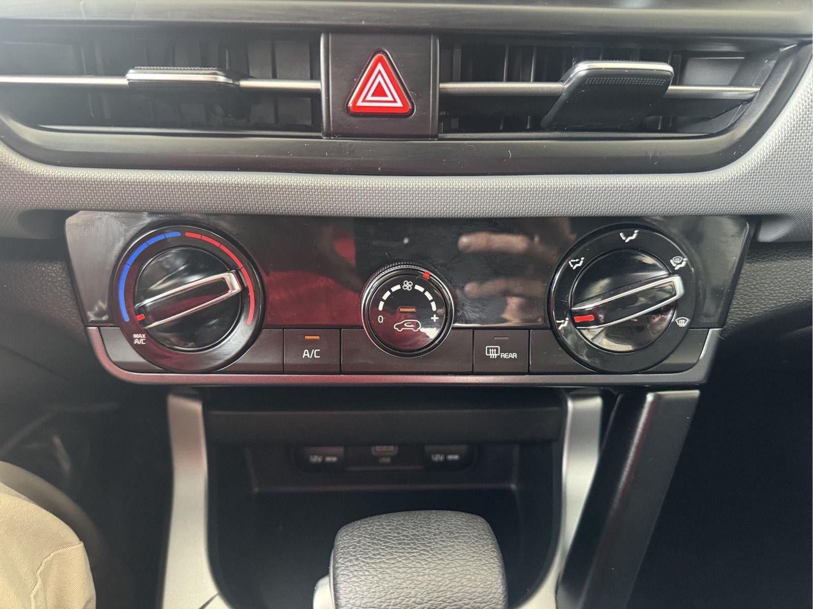 Used 2026 Kia Seltos LX AWD/4WD image 21