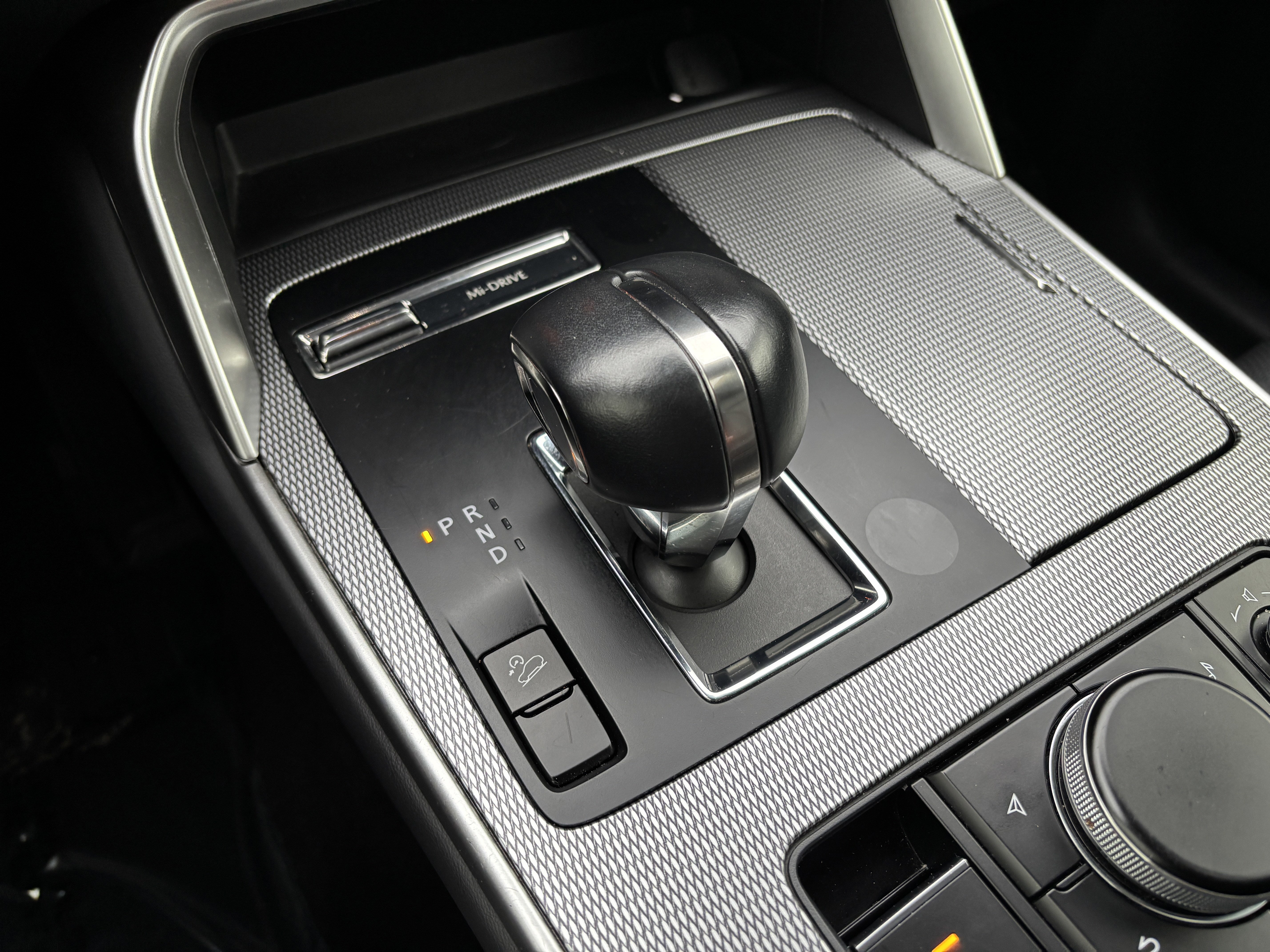 Used 2025 MAZDA CX-90 3.3 Turbo w/ Premium Sport Pkg image 36