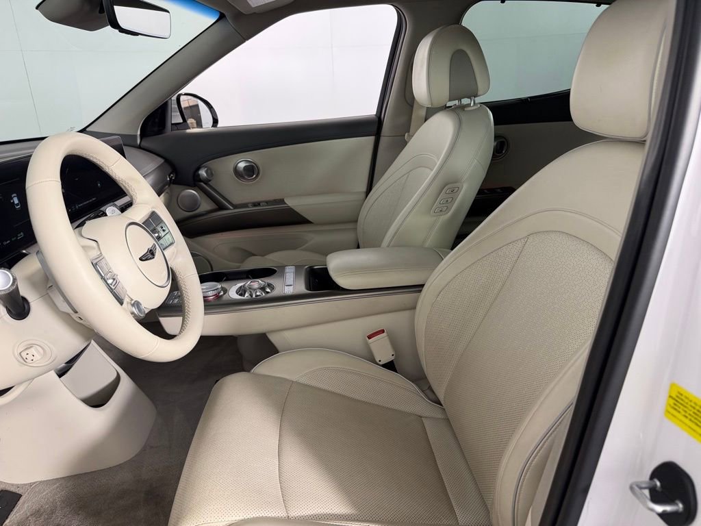 Used 2023 Genesis GV60 Advanced image 24