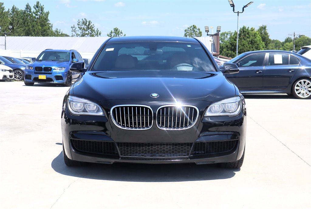 Used 2014 BMW 750Li xDrive AWD/4WD image 2