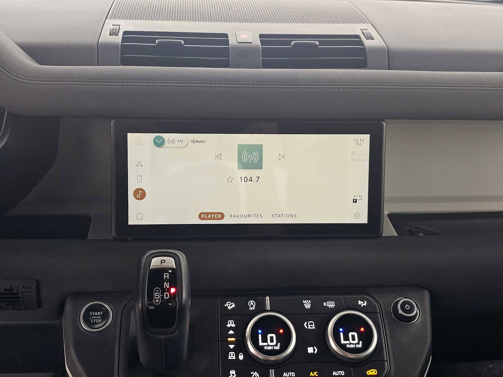 Used 2023 Land Rover Defender 110 S image 25