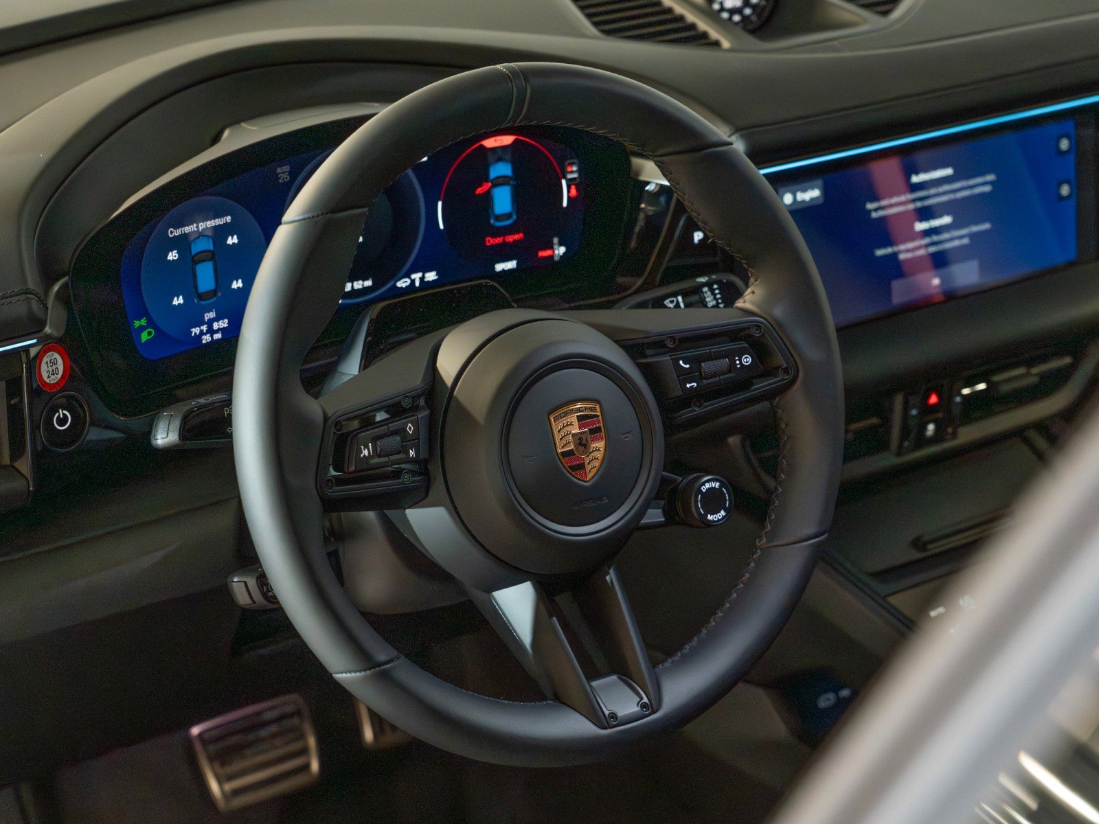 New 2026 Porsche Macan 4S Electric AWD/4WD image 22