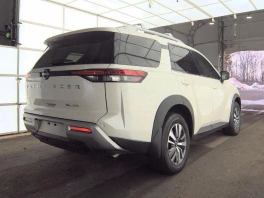 Used 2024 Nissan Pathfinder SL image 4