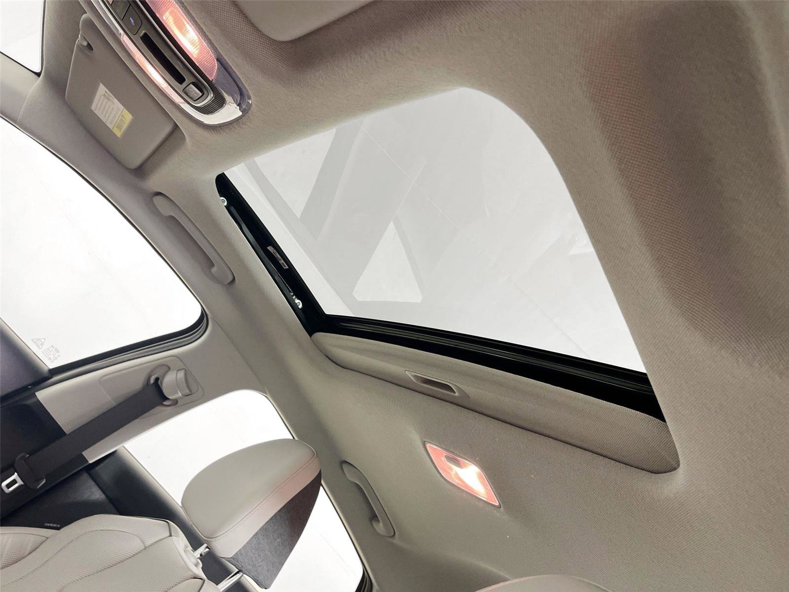 Used 2026 Hyundai Elantra Limited FWD image 17