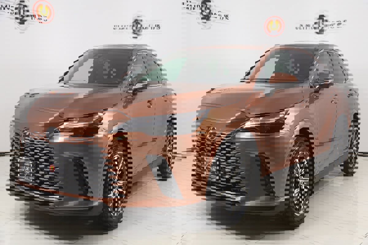 Used 2024 Lexus RX 350 Premium w/ Convenience Package image 5