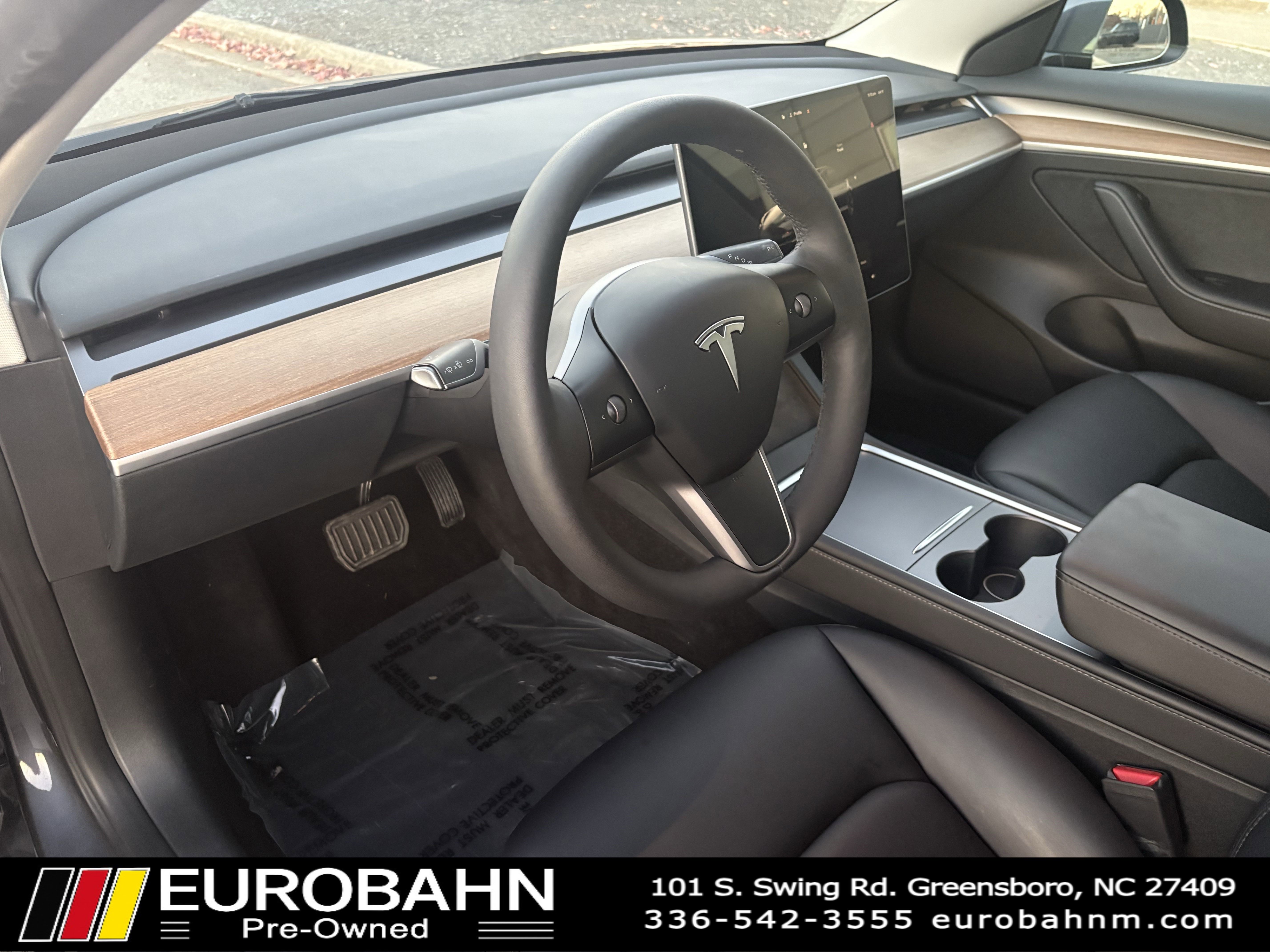 Used 2023 Tesla Model 3 Standard Range image 8