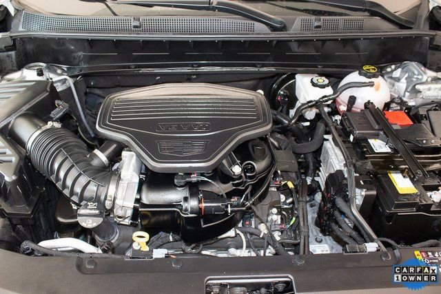 Used 2025 Cadillac XT6 Premium Luxury image 3