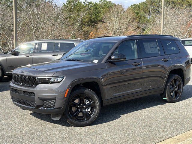 New 2025 Jeep Grand Cherokee L Altitude image 1
