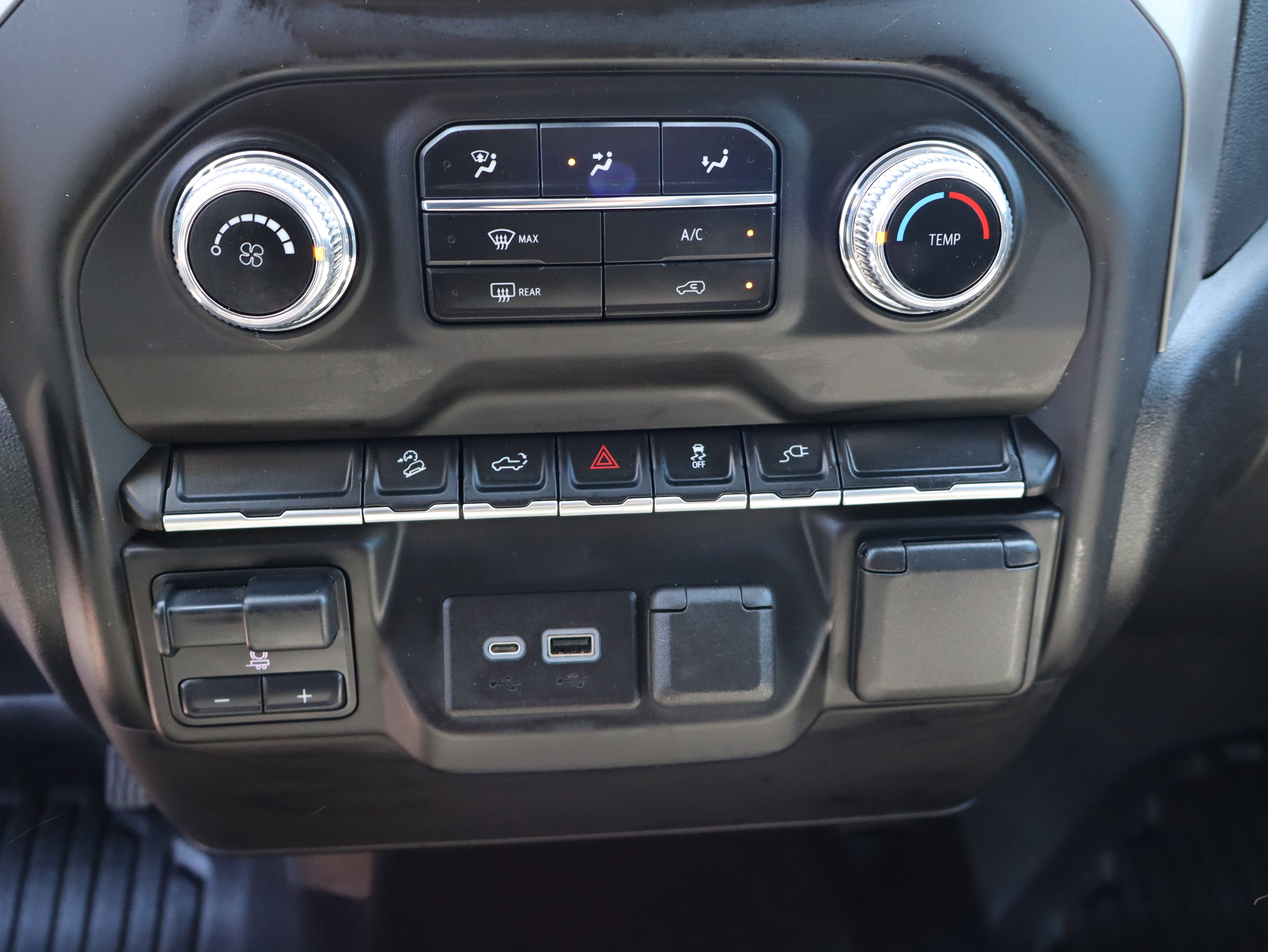 Used 2023 GMC Sierra 3500 Pro w/ Convenience Package image 36
