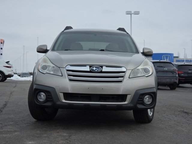 Used 2014 Subaru Outback 2.5i Premium w/ Accessory Value Package (OY1) image 7