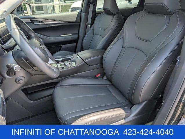 Certified 2026 INFINITI QX60 Luxe w/ Cargo Package FWD image 5