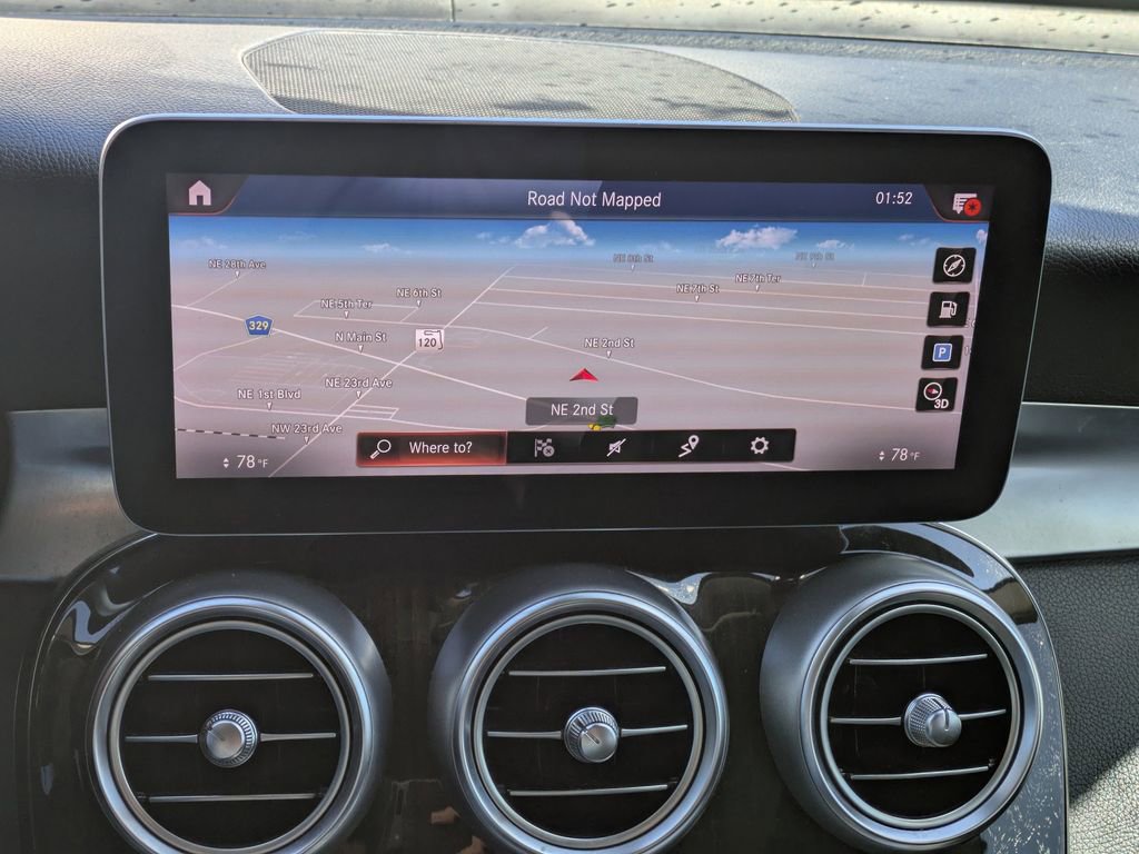 Used 2021 Mercedes-Benz GLC 300 w/ Multimedia Package image 22