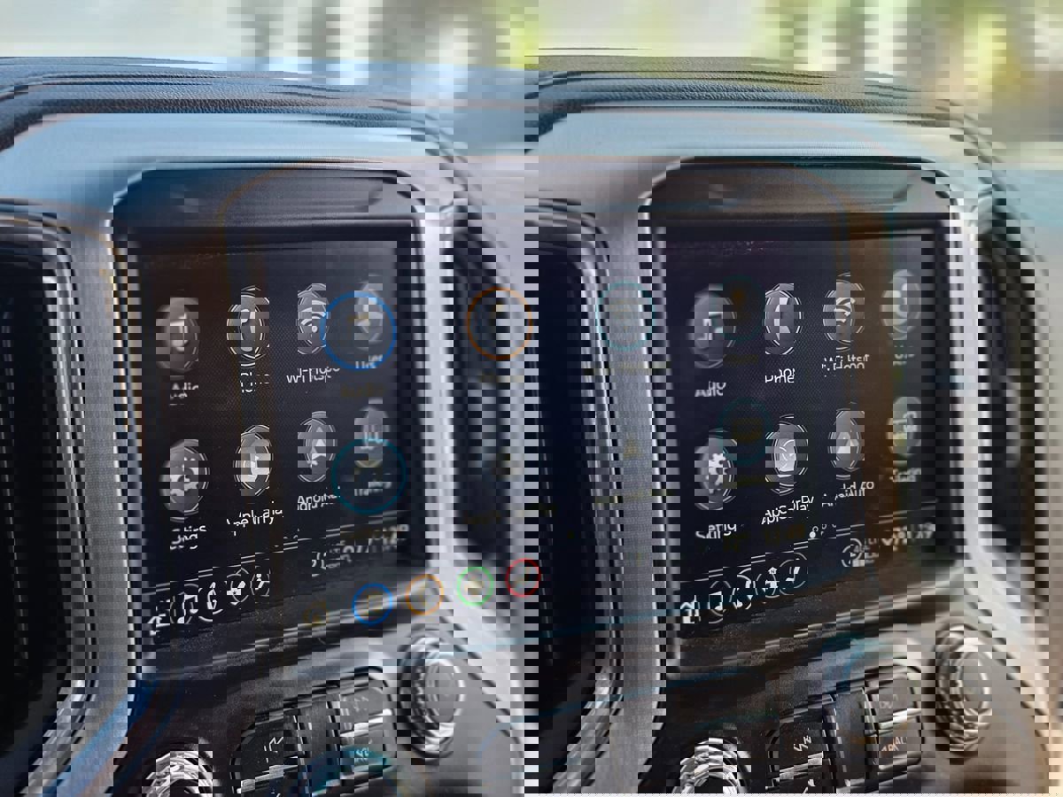 Used 2021 GMC Sierra 1500 SLT image 37