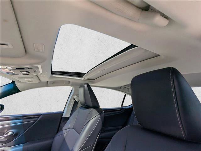 Used 2021 Lexus ES 350 ES 350 w/ Premium Package image 15