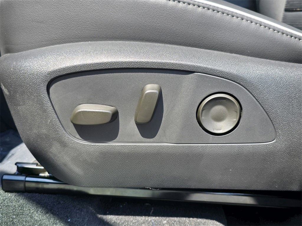 New 2025 Buick Enclave Sport Touring w/ Super Cruise Package image 16