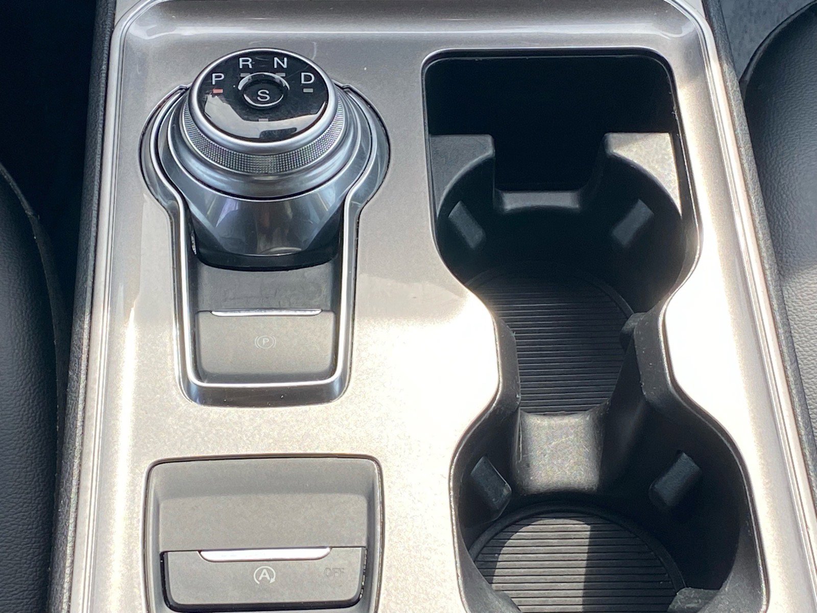 Certified 2023 Ford Edge SEL AWD/4WD image 11