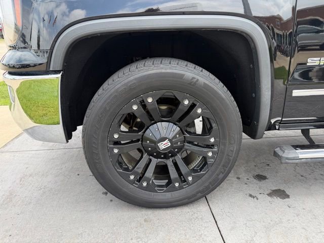 Used 2018 GMC Sierra 1500 SLT w/ Suspension Package, Off-Road AWD/4WD image 4