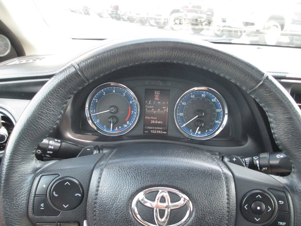 Used 2018 Toyota Corolla XSE image 25