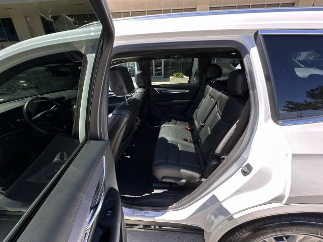 Used 2023 Cadillac XT6 Luxury FWD image 29