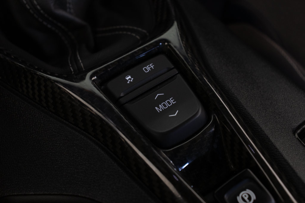 Used 2021 Chevrolet Camaro LT RWD image 28
