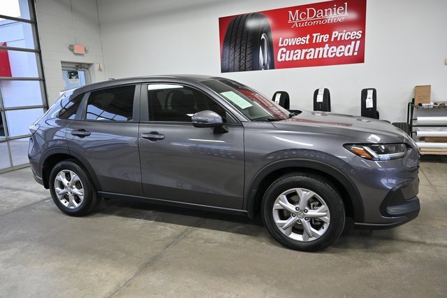 Used 2023 Honda HR-V LX image 4