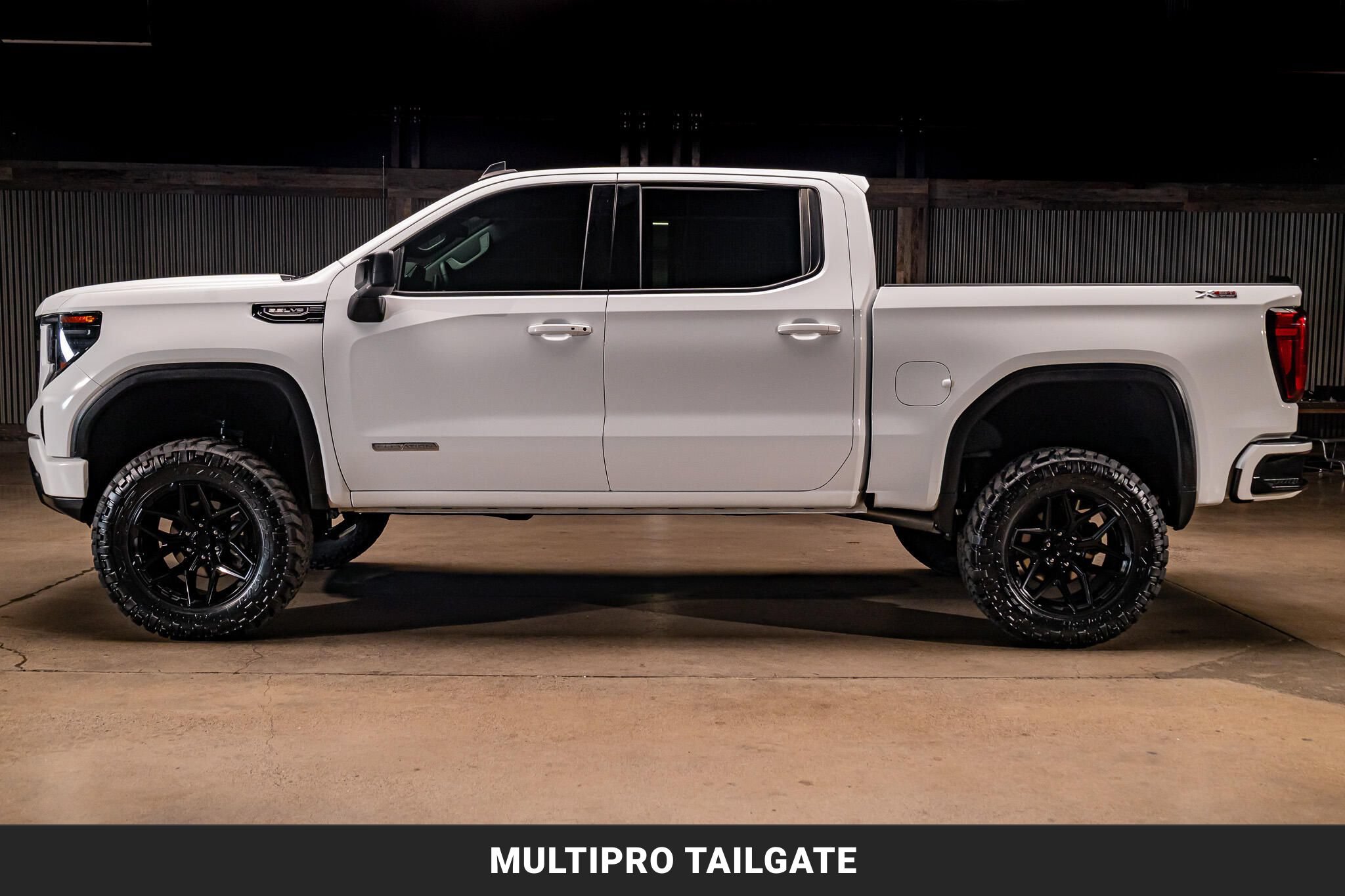 Used 2023 GMC Sierra 1500 Elevation w/ X31 Off-Road Package AWD/4WD image 6