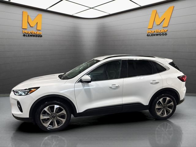 Used 2024 Ford Escape Platinum image 5