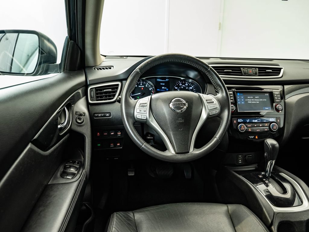 Used 2015 Nissan Rogue SL AWD/4WD image 33