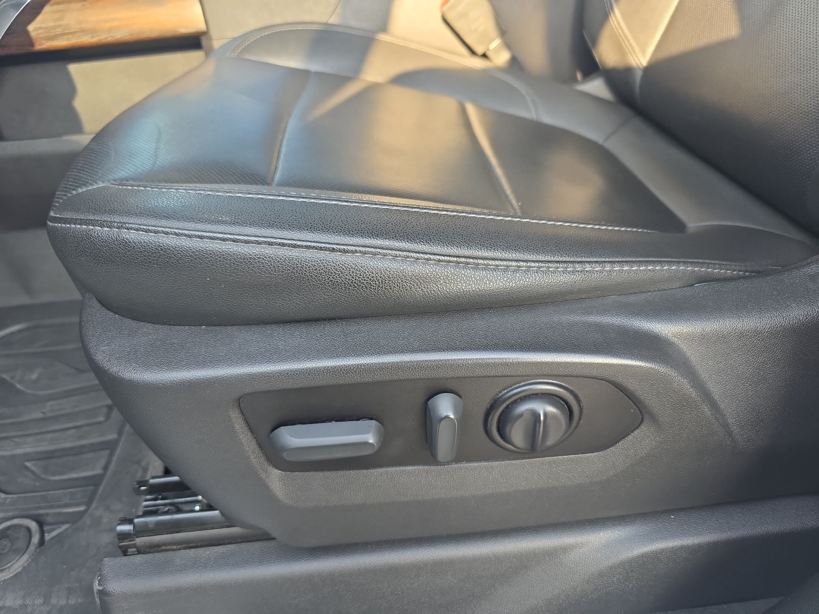Used 2022 GMC Sierra 1500 SLT RWD image 26