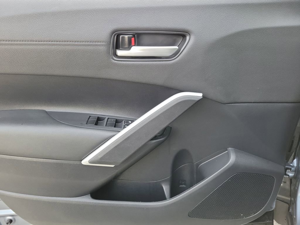 Used 2024 Toyota Corolla Cross XLE w/ Convenience Package image 19