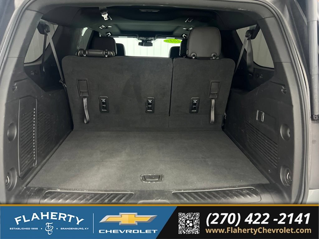 Used 2023 GMC Yukon XL SLT AWD/4WD image 20