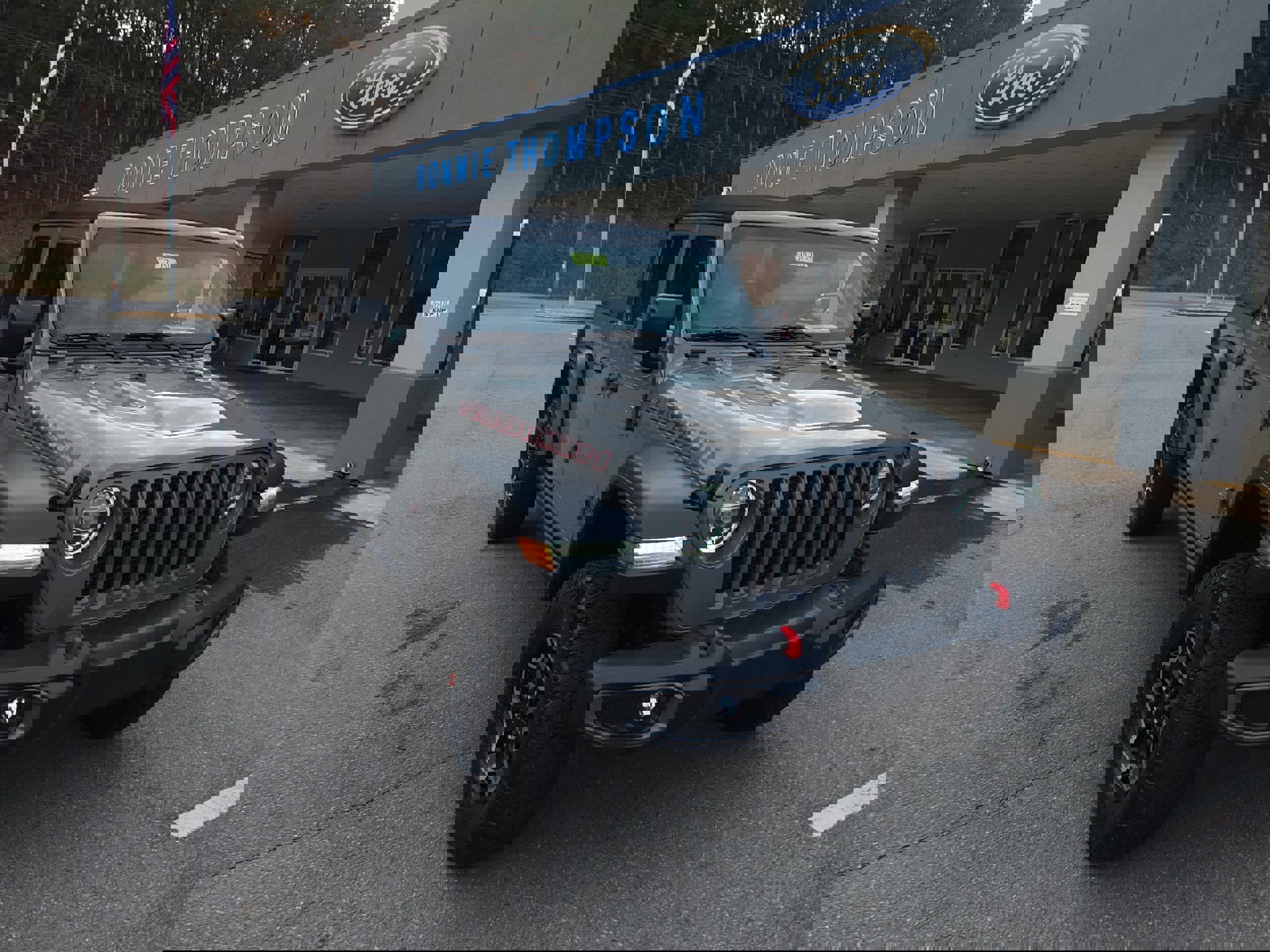 Used 2020 Jeep Gladiator Rubicon image 1