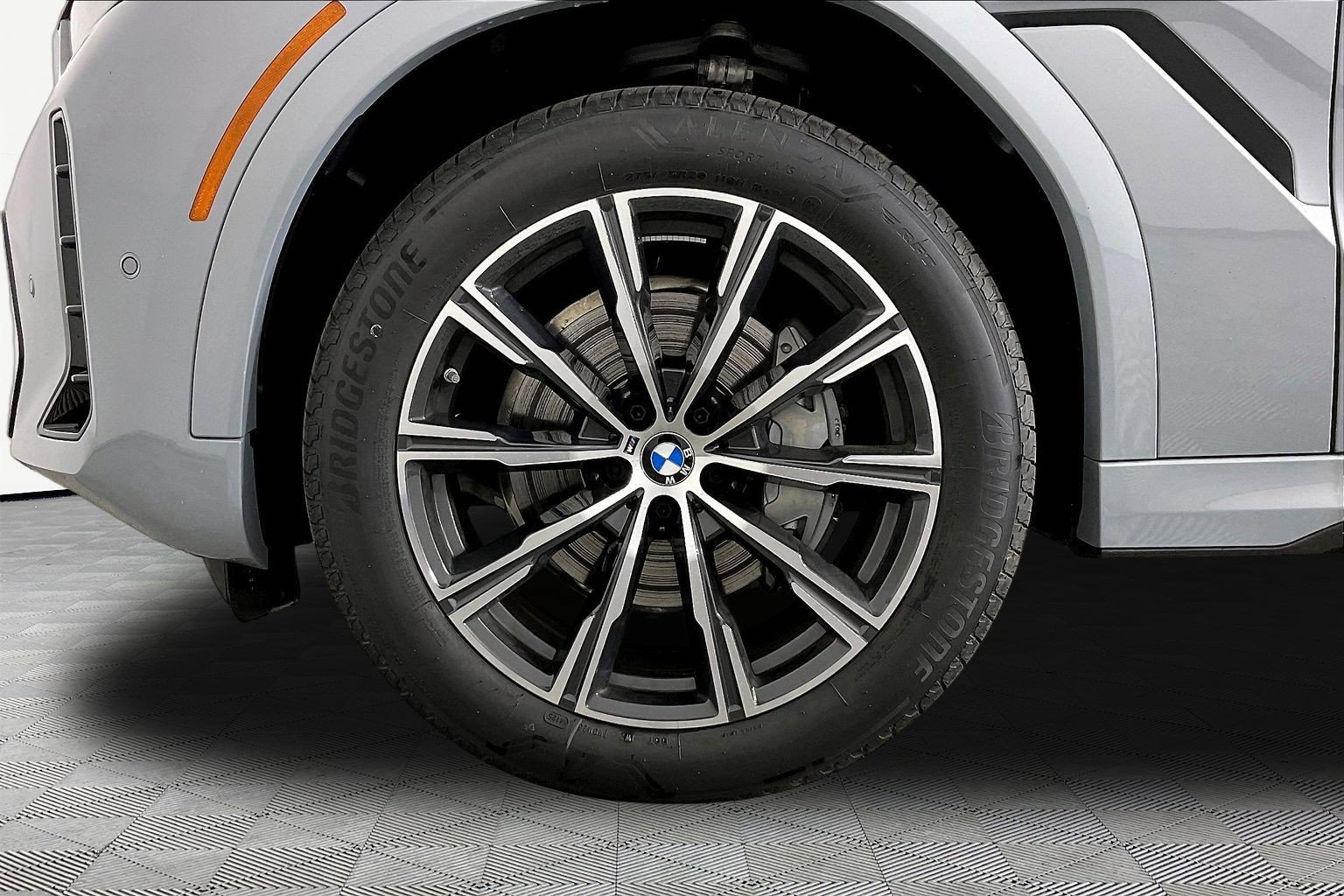 New 2026 BMW X6 xDrive40i w/ Climate Comfort Package AWD/4WD image 21