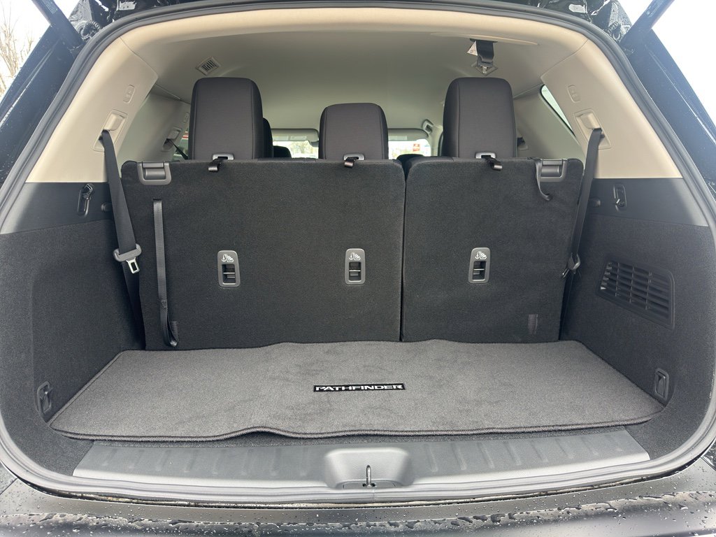 New 2026 Nissan Pathfinder SV image 24