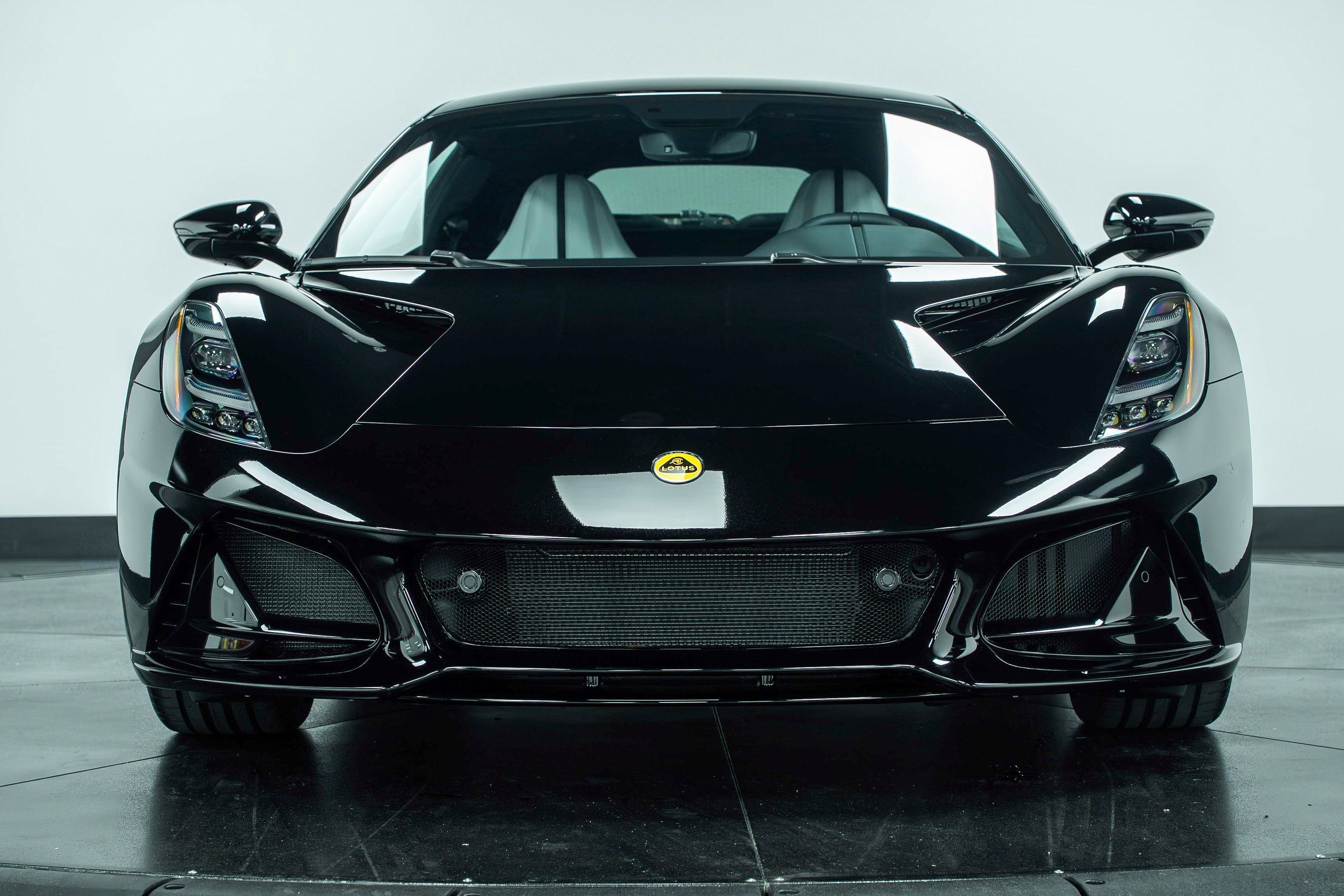 New 2025 Lotus Emira image 34