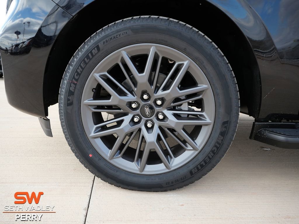 New 2026 Ford Expedition Platinum image 11