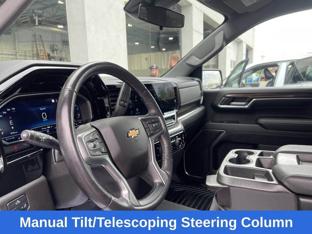 Used 2022 Chevrolet Silverado 1500 LT AWD/4WD image 13