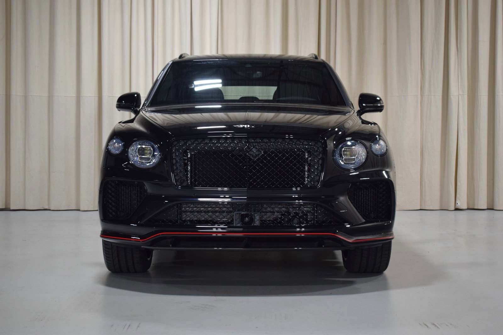 New 2025 Bentley Bentayga image 12