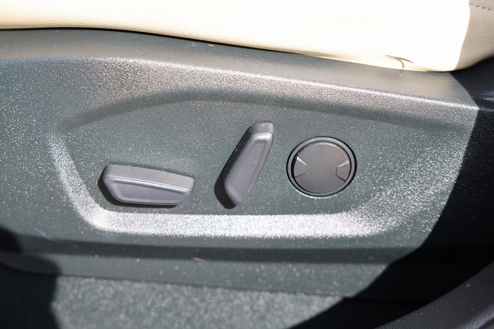 Used 2022 Ford Edge SEL w/ Convenience Package image 19