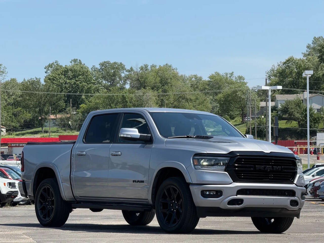 Used 2020 RAM 1500 Laramie AWD/4WD image 1