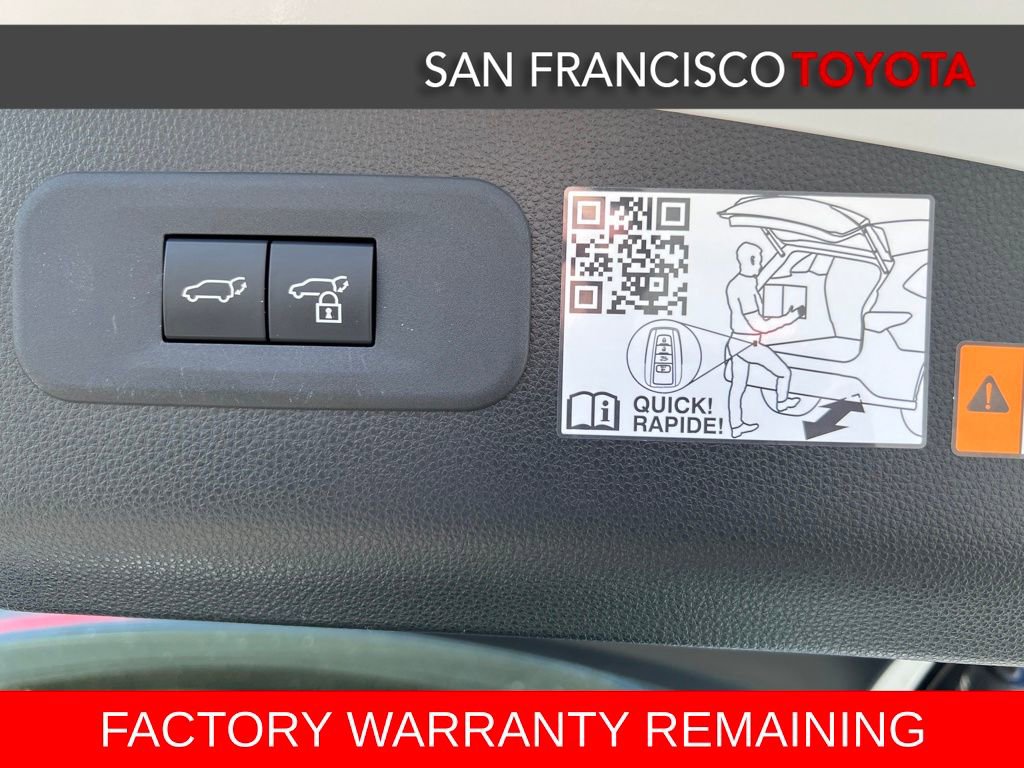 Certified 2025 Toyota Crown Signia image 43