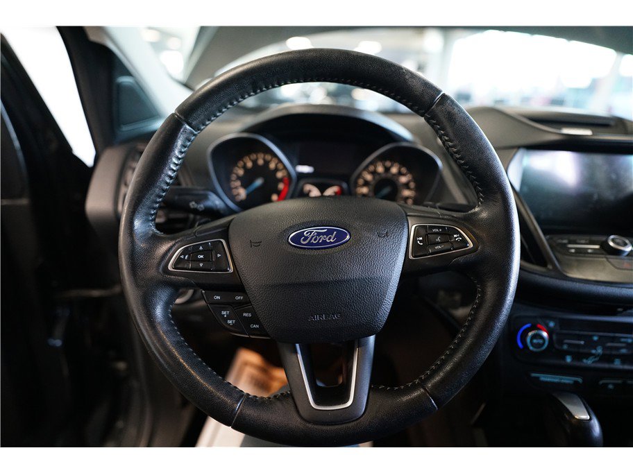 Used 2017 Ford Escape SE w/ Equipment Group 201A image 17