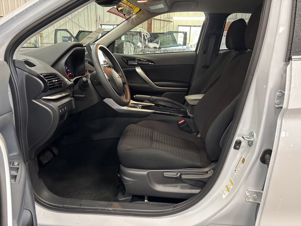 Used 2024 Mitsubishi Eclipse Cross Ralliart AWD/4WD image 8