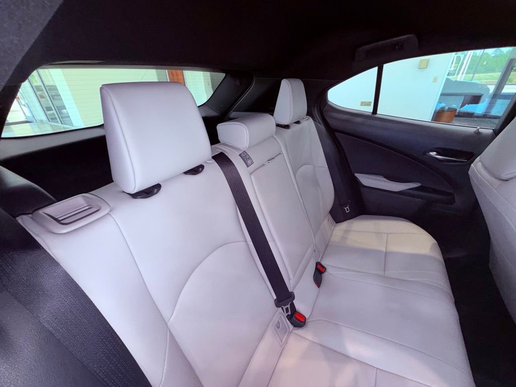 Used 2024 Lexus UX 250h FWD w/ Premium Package image 15